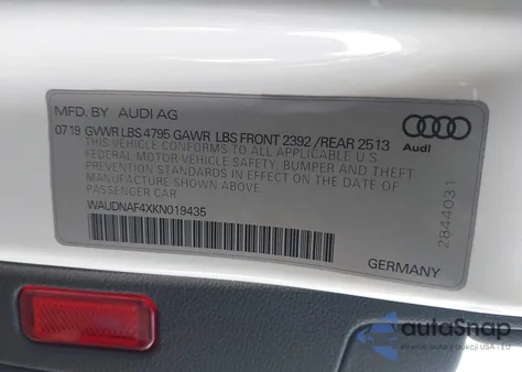2019 Audi A4 45 Premium z USA, uszkodzony, nr VIN WAUDNAF4XKN019435